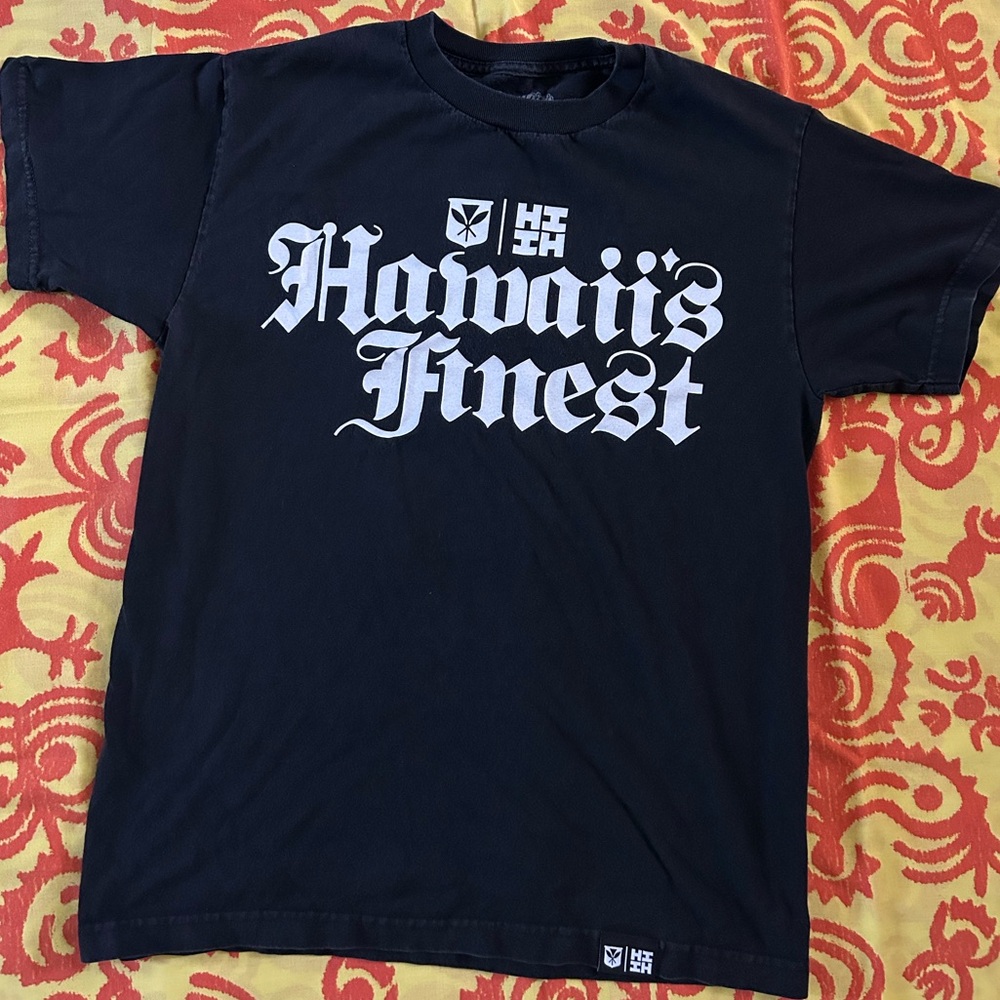 Hawaiis Finest T-Shirt Size Medium